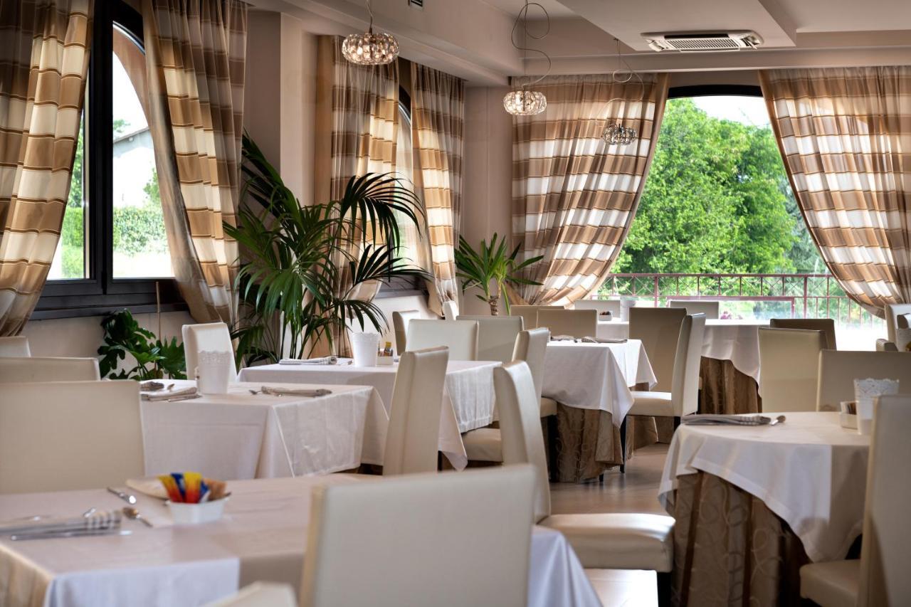 Hotel La Cartiera ヴィニョーラ エクステリア 写真